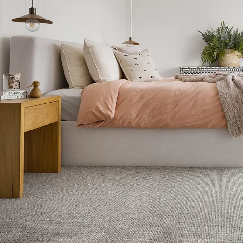 Crush-resistant high-resilience loop pile indoor carpet tiles in UAE