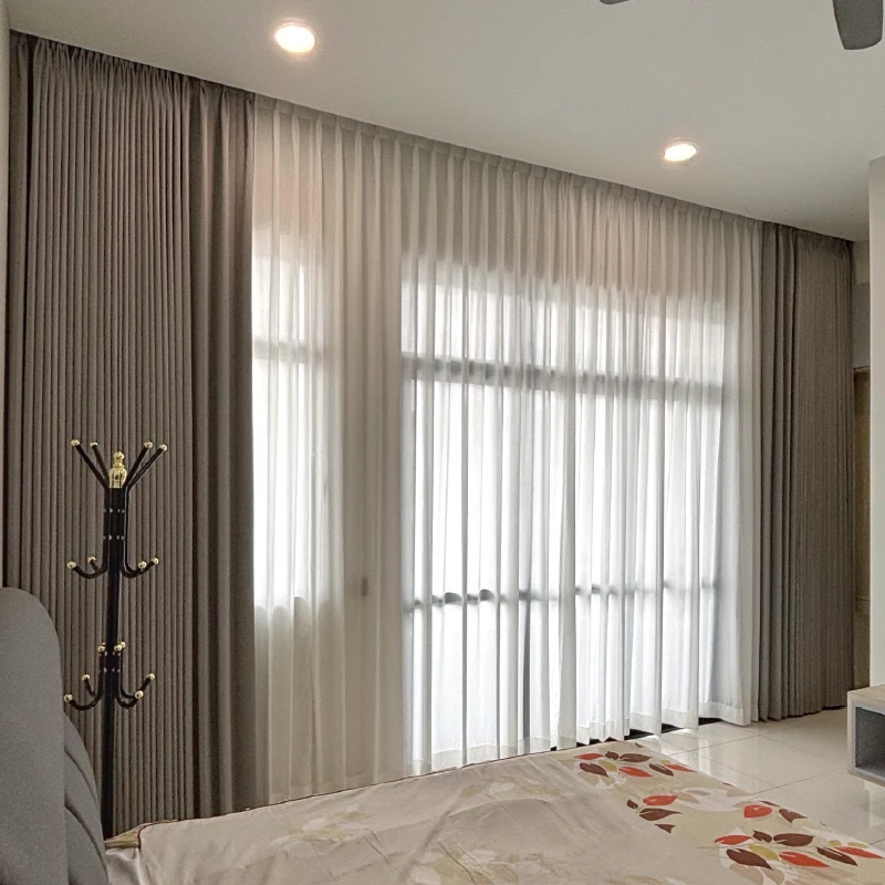 Dust-repellent easy-care smooth finish blackout curtains in Dubai