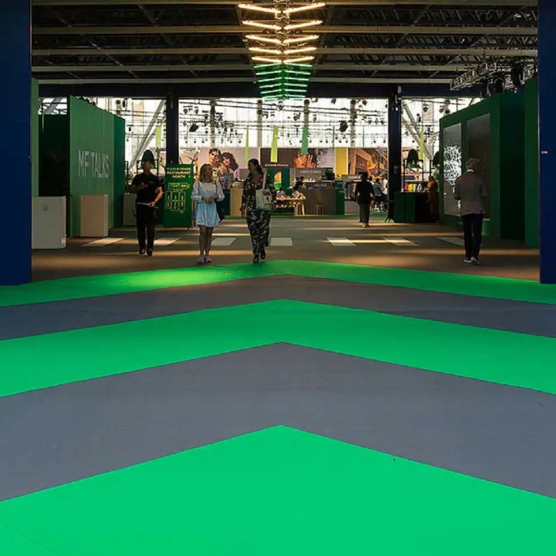 Wrinkle-resistant smooth flatweave event exhibition carpet in Dubai